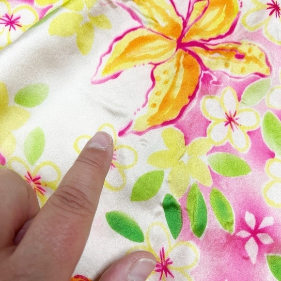 Lilly Pulitzer Vintage Silk Butterfly White Winter Floral Print Quinn Top Sz 10 - Picture 10 of 12